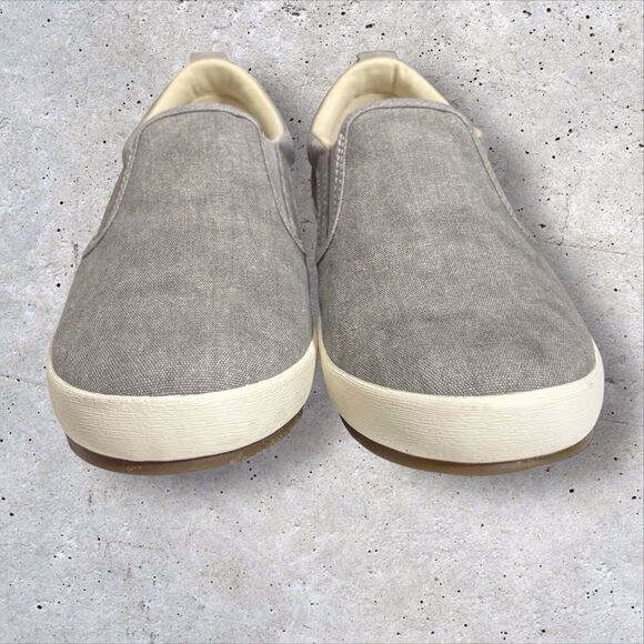 Taos Dandy Canvas Sneakers Womens 7.5 Gray Slip On Comfy Casual Flats 13455 - Picture 5 of 10
